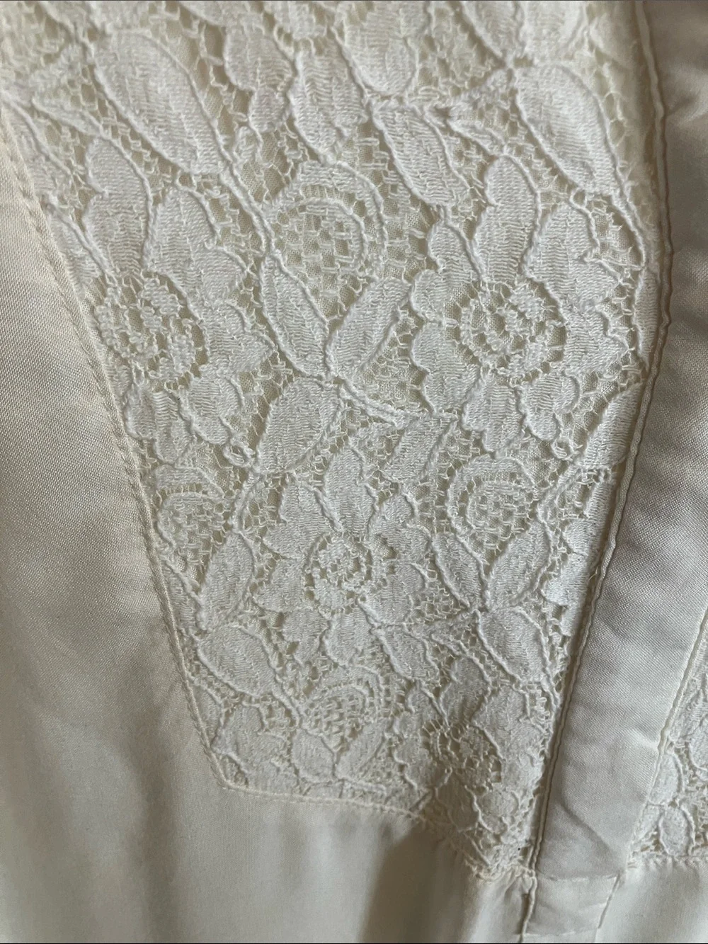 Cato Cream Lace-Trim Split V Long Sleeve Blouse